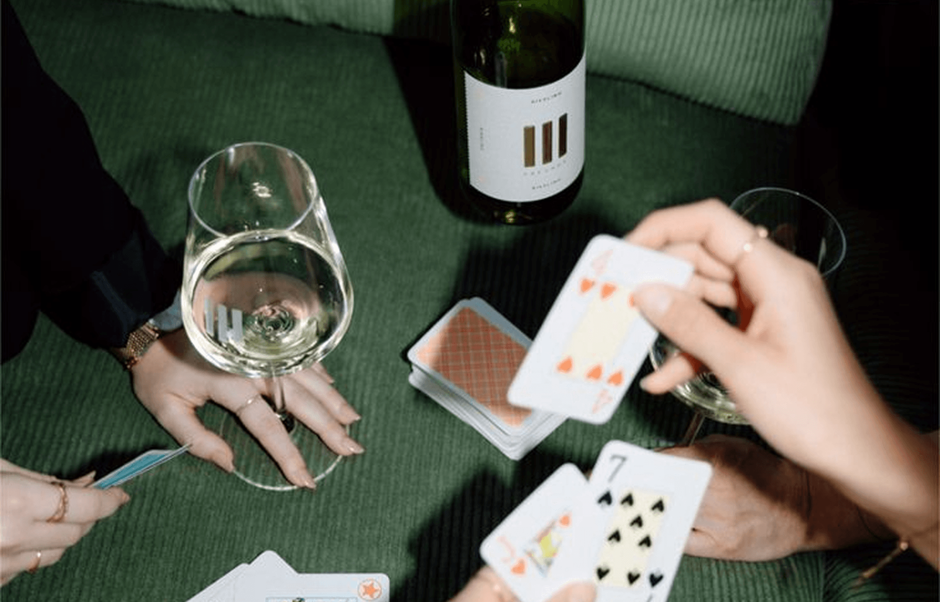 Comunitatea Trei Puncte - Alătură-te newsletter-ului pentru vinuri artizanale